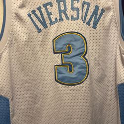 Mitchell & Ness Hardwood Classics Youth Boys NBA Denver Nuggets Allen  Iverson Basketball Jersey XL for Sale in Sarasota, FL - OfferUp