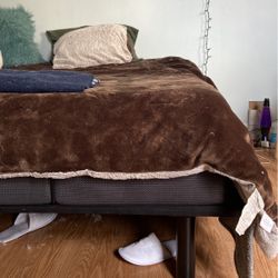 Super Comfortable Guest Bed Queen And Frame