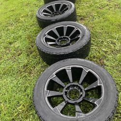 22x12 8 Lug Wheels 