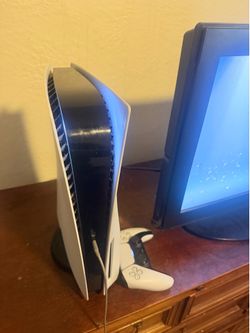 PS5 disk console and controller