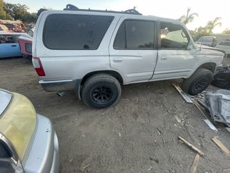 97 Toyota 4Runner 3.4 2wD Automatic  Parts Only 