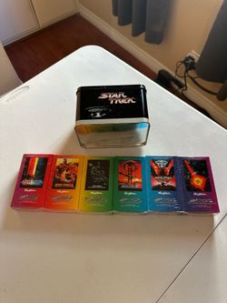 Star Trek cards with Tin