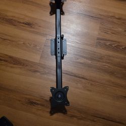 Dual Monitor Wall Mount