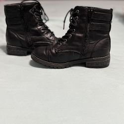 Kids Black Boots With Glitter Studs And Stones