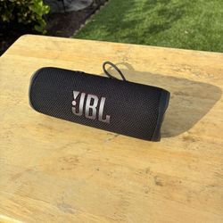 JBL FLIP6 BLUETOOTH SPEAKER WIRELESS 🔈 🔊🔈