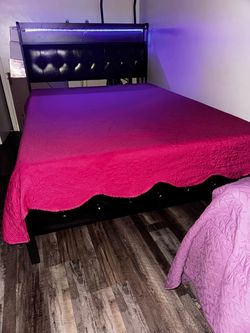 Full sized bed
