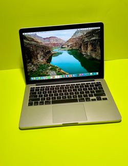 Apple MacBook Pro 13” Retina i5/8GB/256GB SSD $180