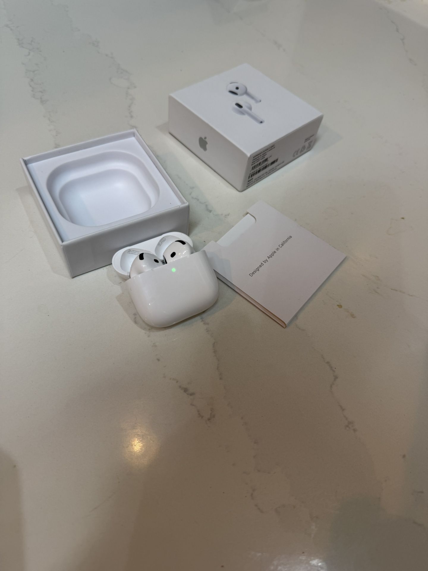 AirPod 4