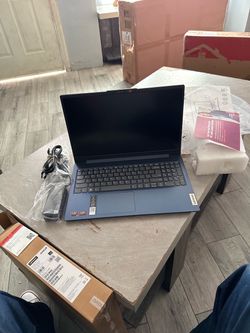 Lenovo IdeaPad Slim 3 15AMN8