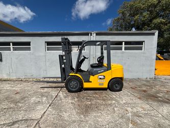 Available now ! The New Rhino RFL300E Electric Forklift