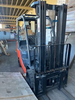🔥Toyota forklift , ~3200 hours, 3 stage, side shifter