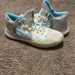 Kyrie Walker shoes size 13