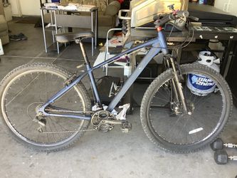 Shimano 29” Hybrid Mountain Bike Blue disc break ,front suspension