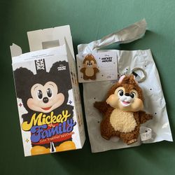 Mickey And Family Pop Mart