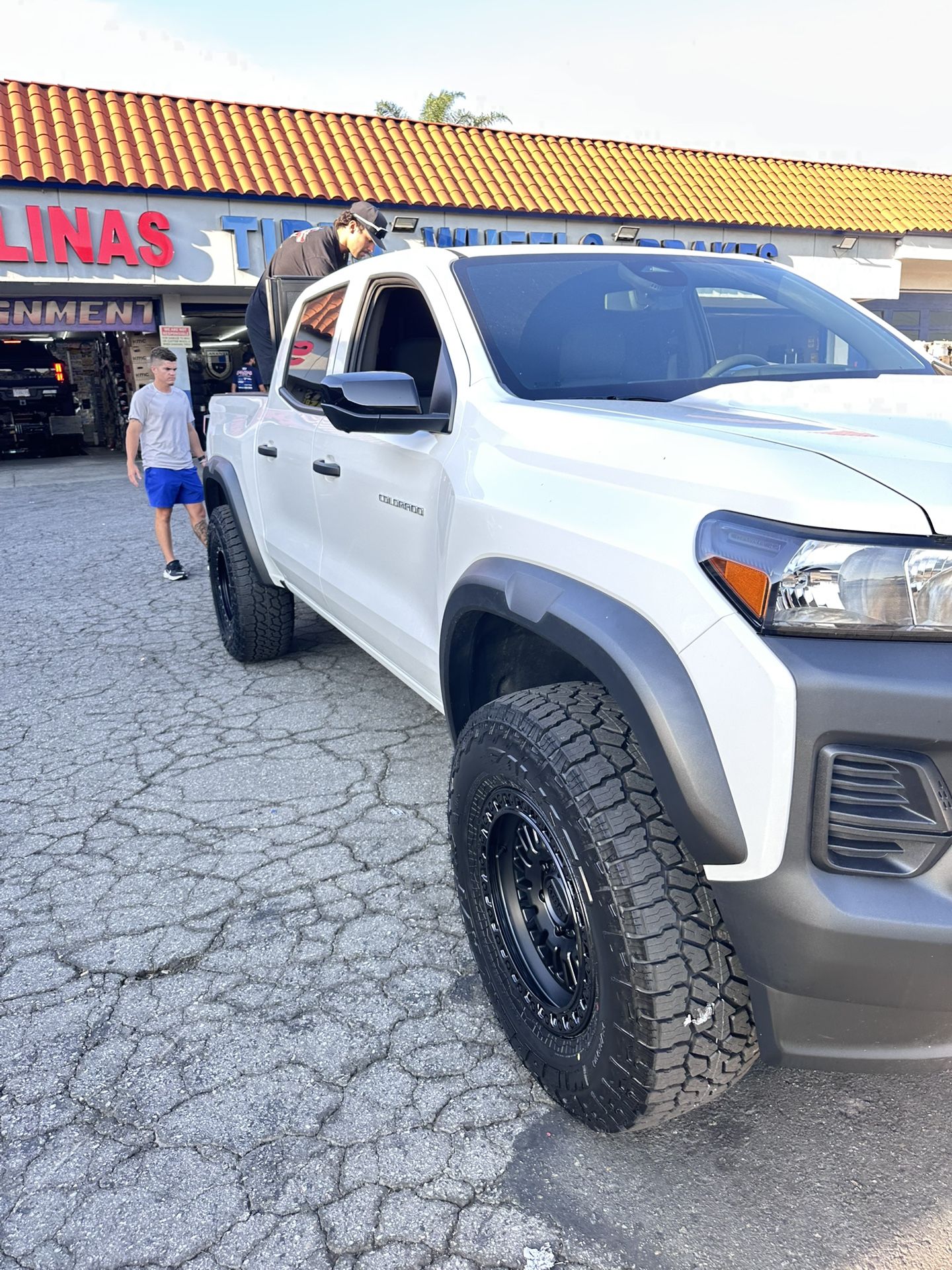 17” Kmc Km554 Black Tires Wheels Chevy Colorado 
