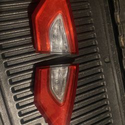 2014 Ford Fusion Inner Tail Lights