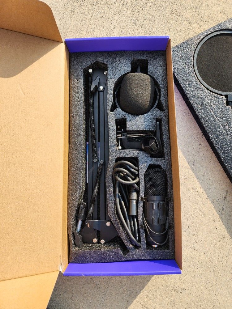 Podcasting Equipment Complete Setup for Sale in San Antonio, TX OfferUp