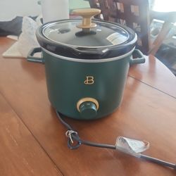 Beautiful 2QT Crockpot