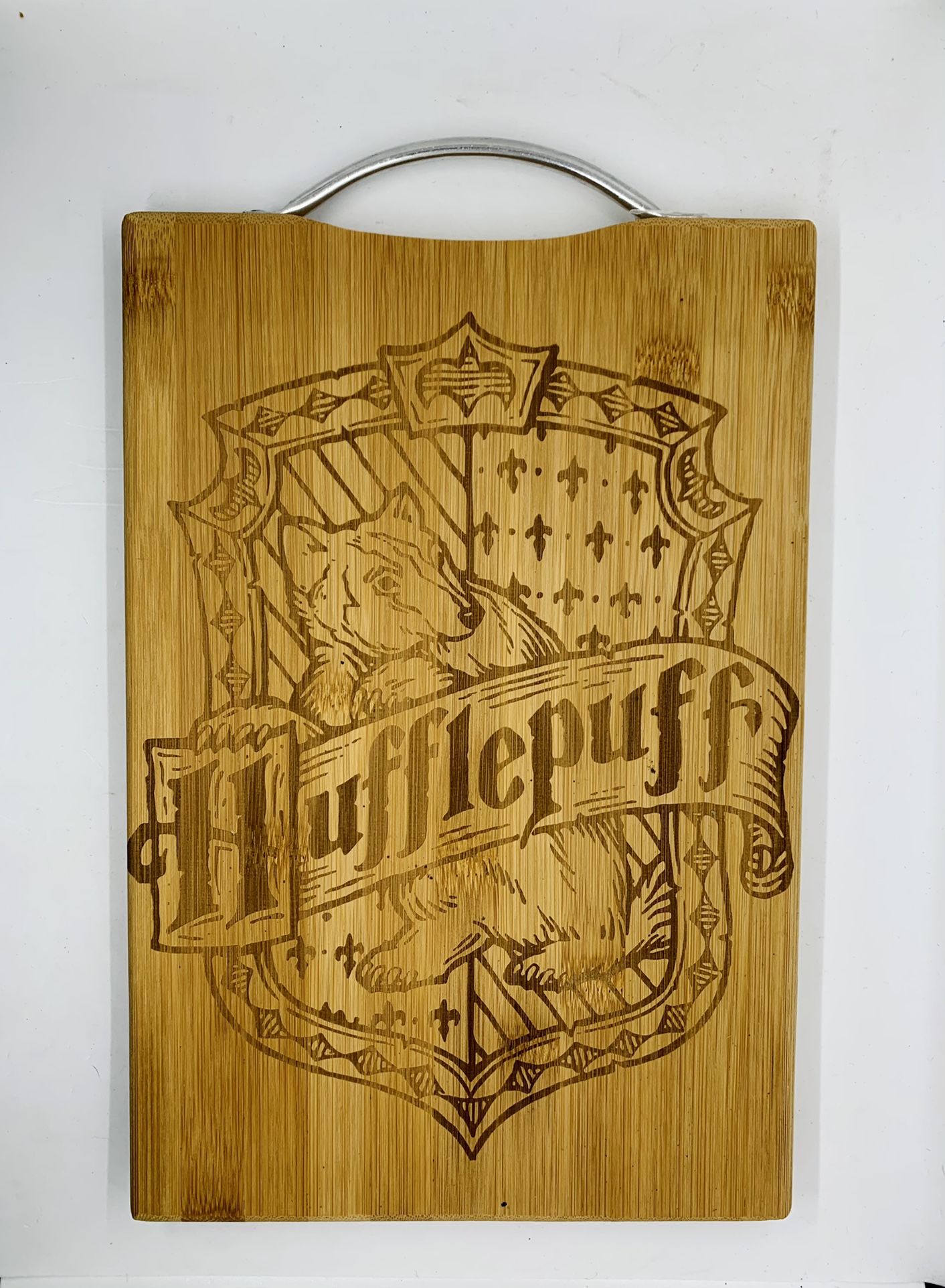 Harry potter hufflepuff laser engraved bamboo high quality cuttingboard pop gift