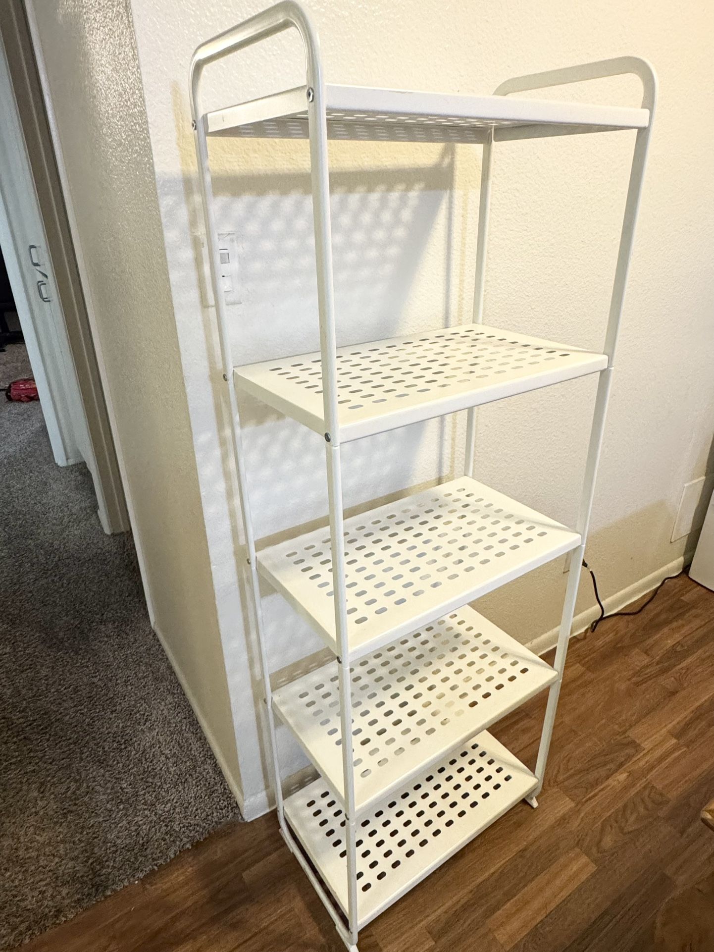 5 Tiered White Shelf In Good Condition