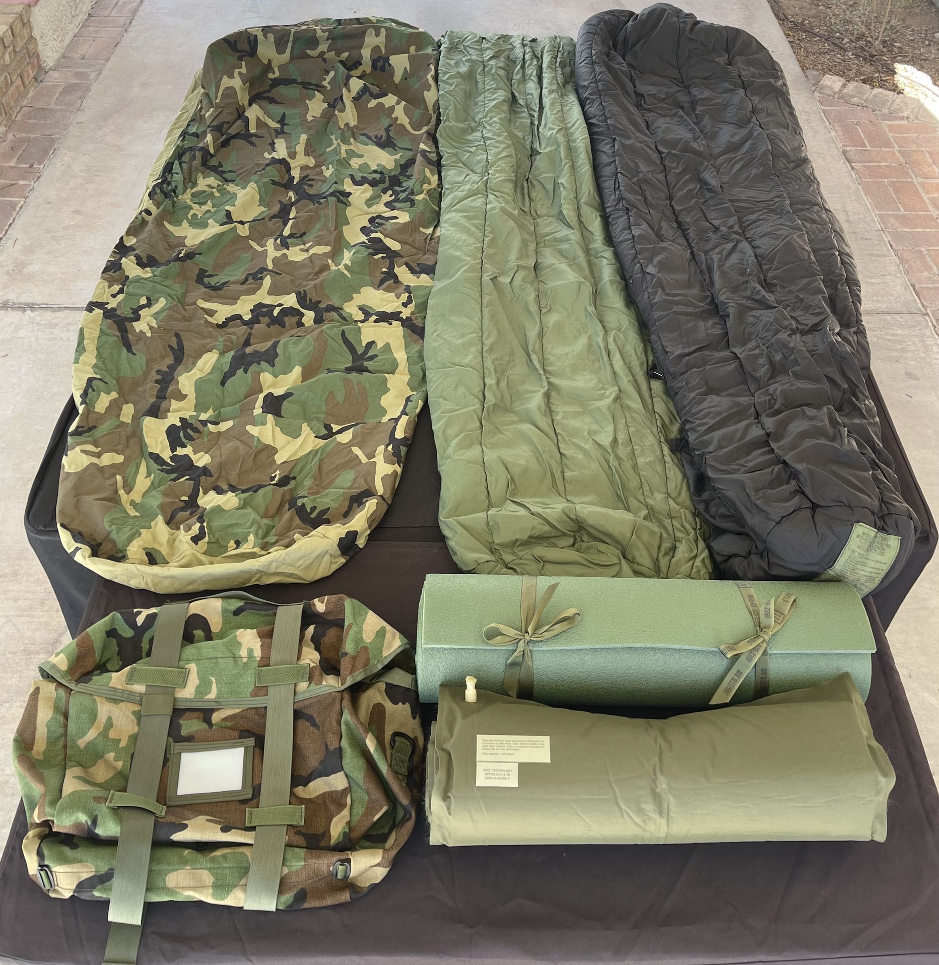 Military Modular Sleeping Bag Intermediate Cold Weather Type II Xtra Long Length. 