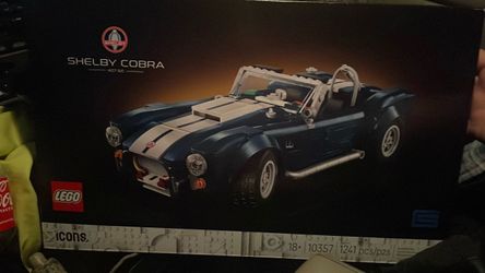 LEGO Icons Shelby Cobra 427 S/C Set 10357