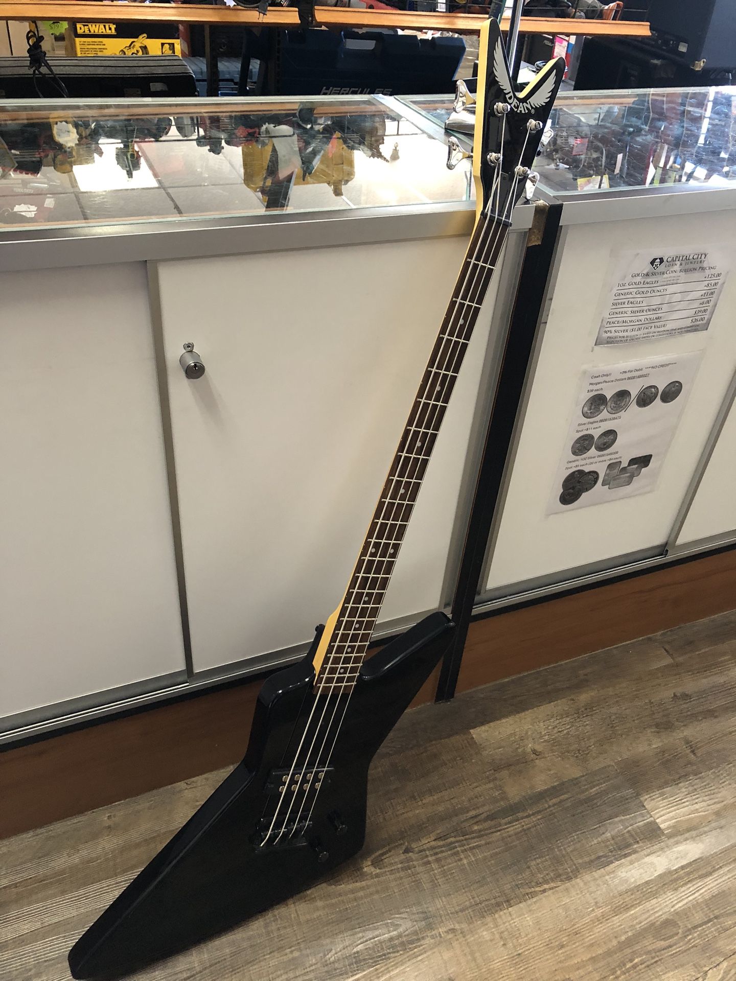 96091 Dean Z Metalman Explorer 4-String Bass Guitar 577312