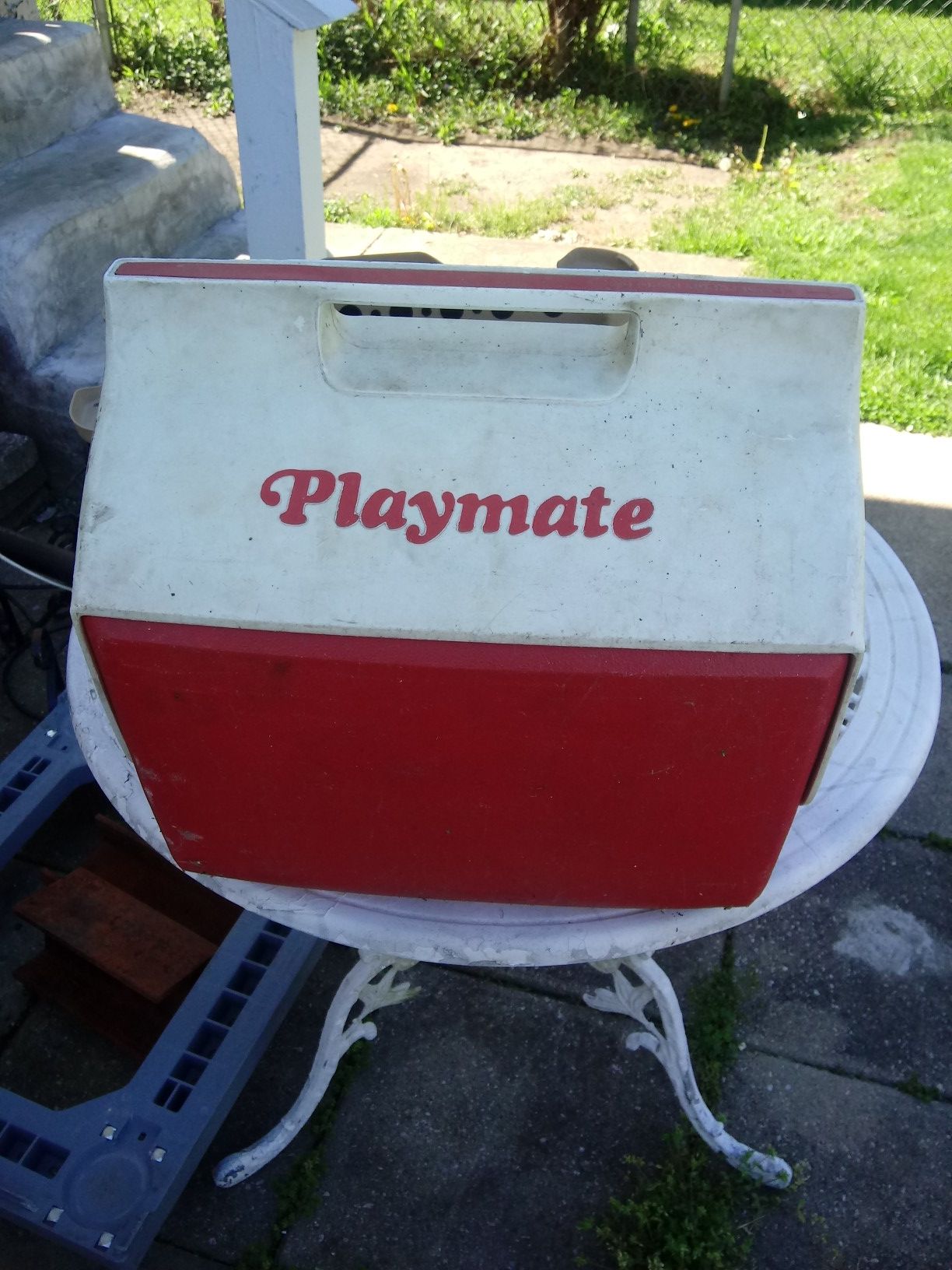 Playmate cooler little rust in side never used