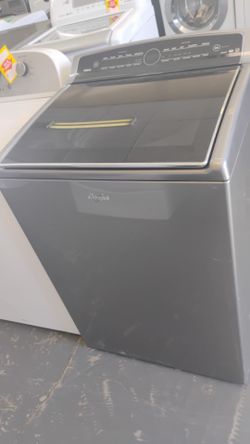 Like new Whirlpool top loader washer