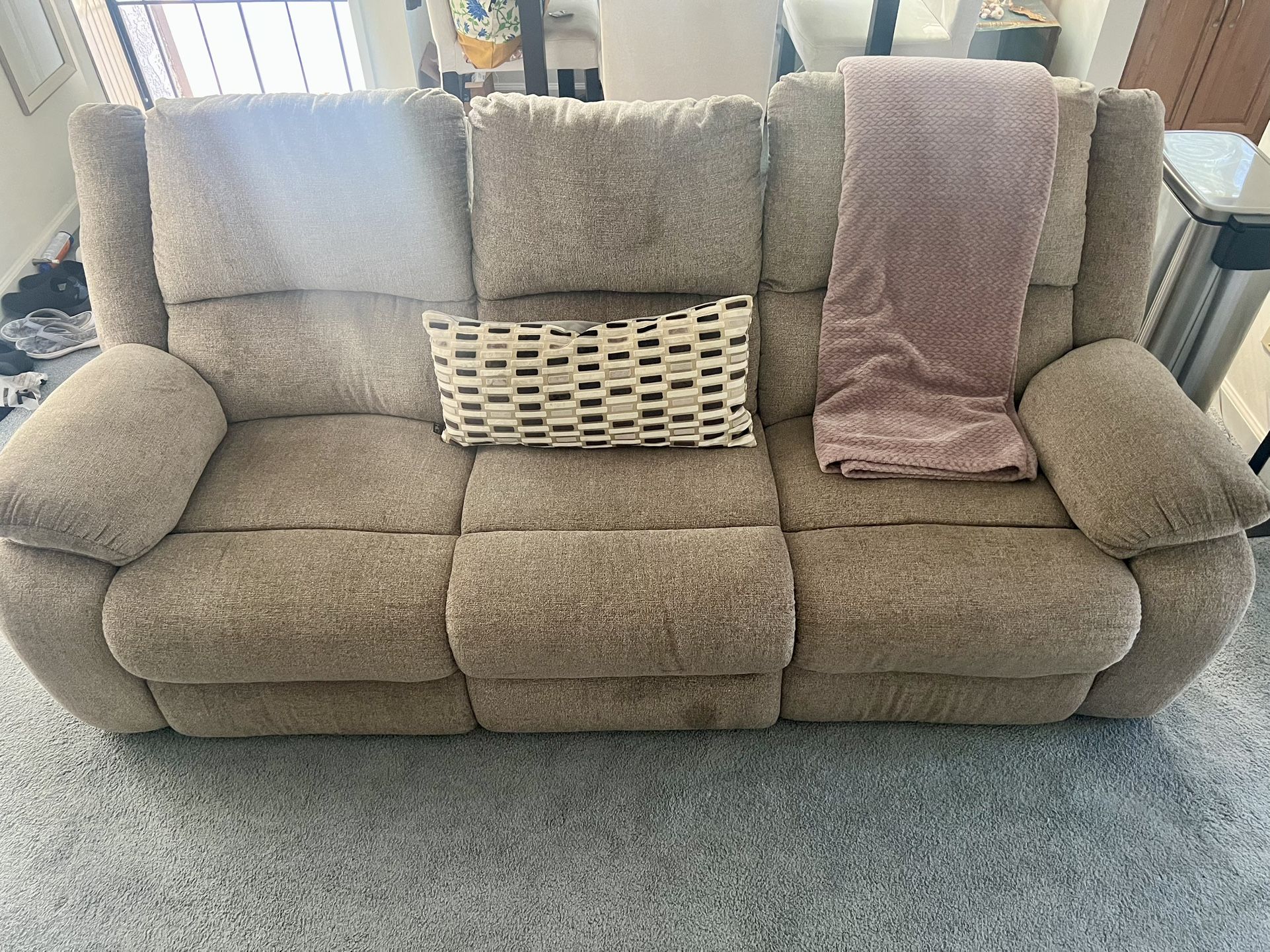 Ashley Draycoll Reclining Sofa