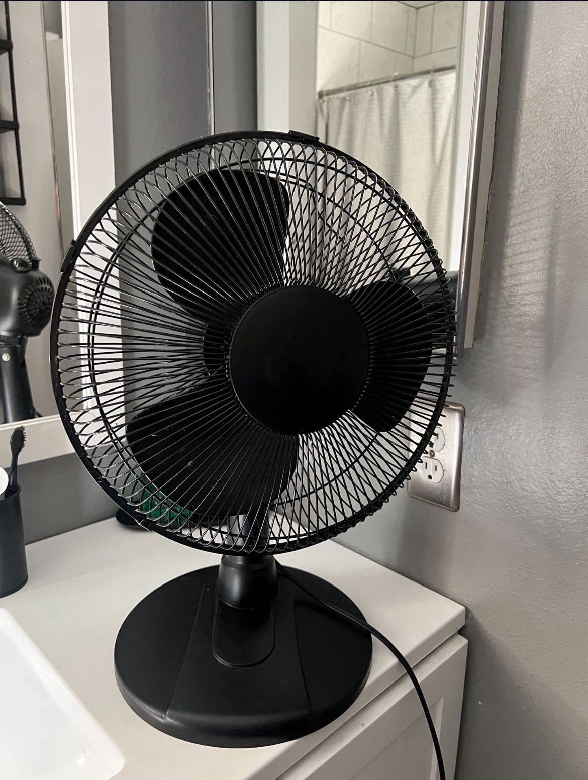 black 3 blade fan