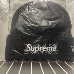 NEW ERA BLACK SUPREME BEANIE