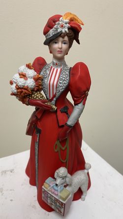 1997 Mrs Albee award figurine