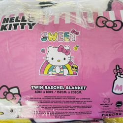 NEW HELLO KITTY warm And Fuzzy Blanket 