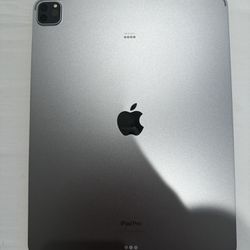 iPad Pro 12.9” 256gb 6th generation (2022)