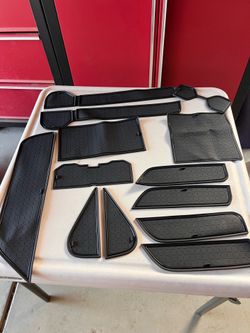 Rav4 2026 door/interior mats