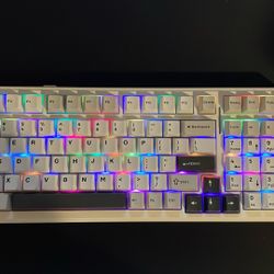 MECHANICAL KEYBOARD AULA. PC