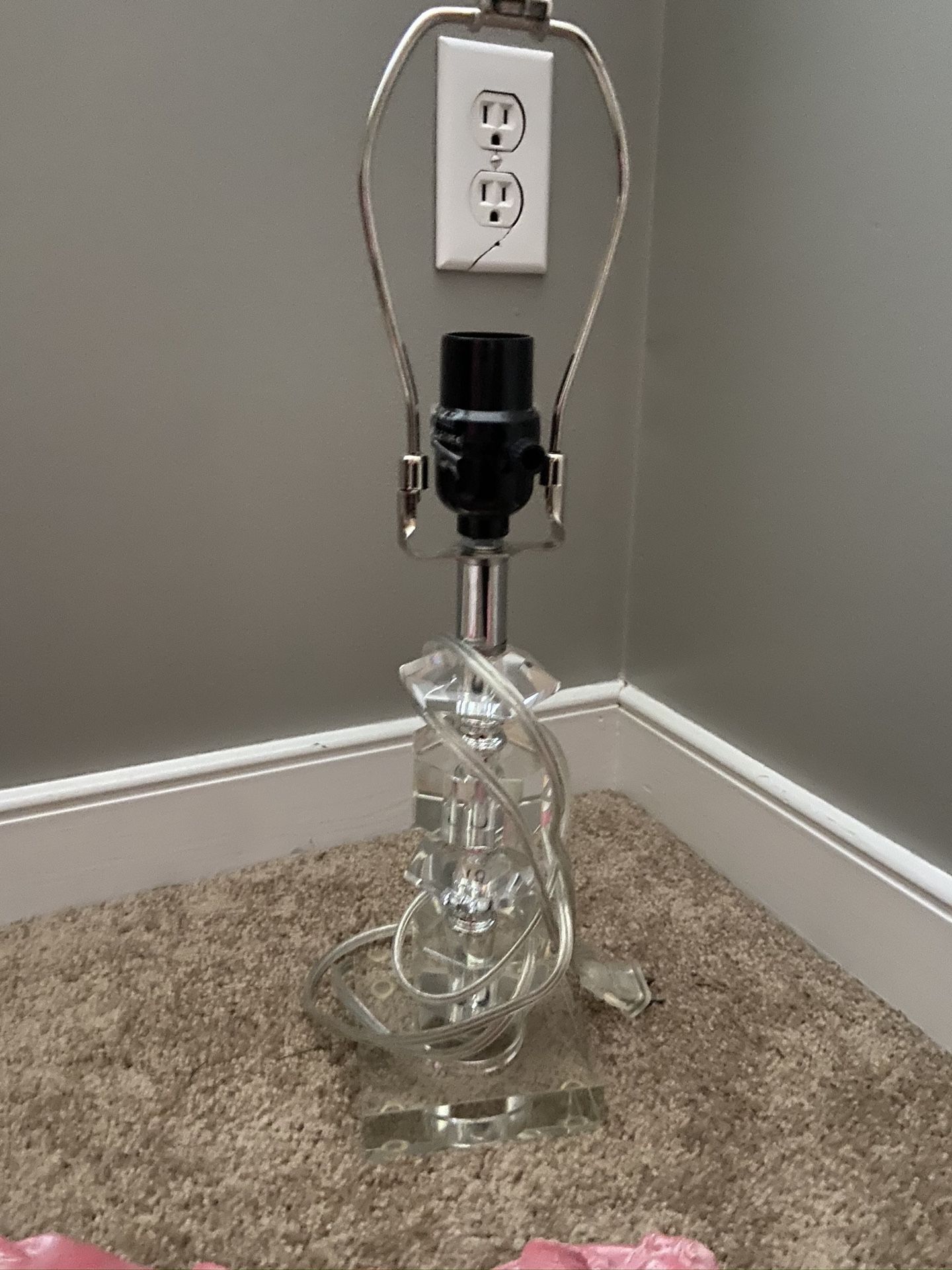 Crystal clear lamp stand