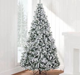 Flocked Snowy Christmas Tree