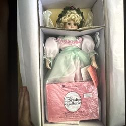 Antique Dolls 