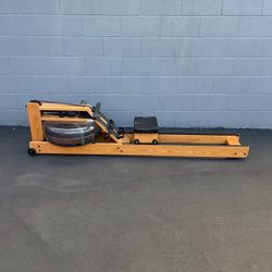 WaterRower Oak Rowing Machine with S4 Monitor…. Home Gym Fitness….