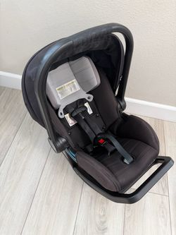 GIVE- Baby Jogger City Select Lux single to double stroller with car seat & base