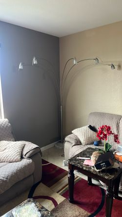 5 Light Standing Lamp With Round Marble Bottom