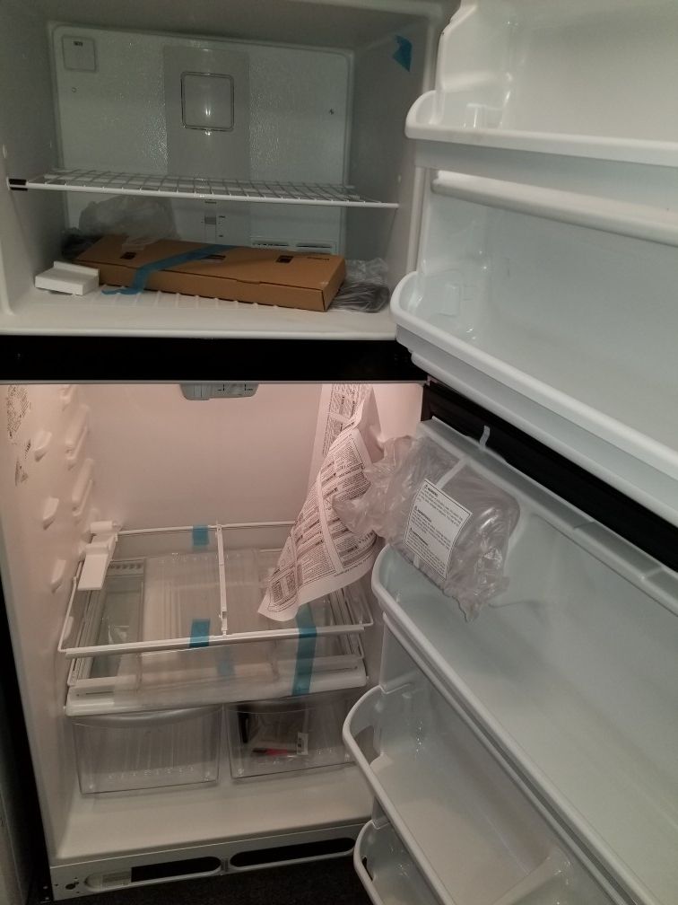 Frigidaire 30"wide new scartch and dent top and bottom stainless steel refrigerators 6months warranty