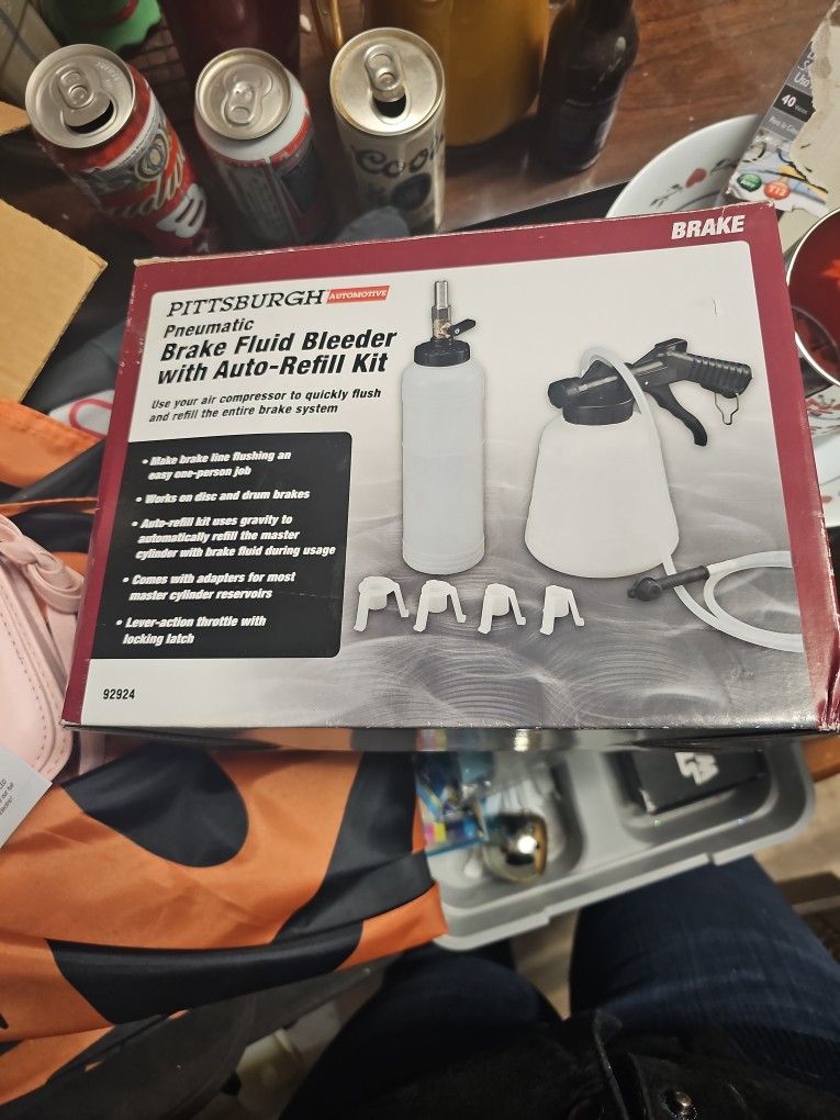 Beaker Fluid Bleeder With Auto Refill 