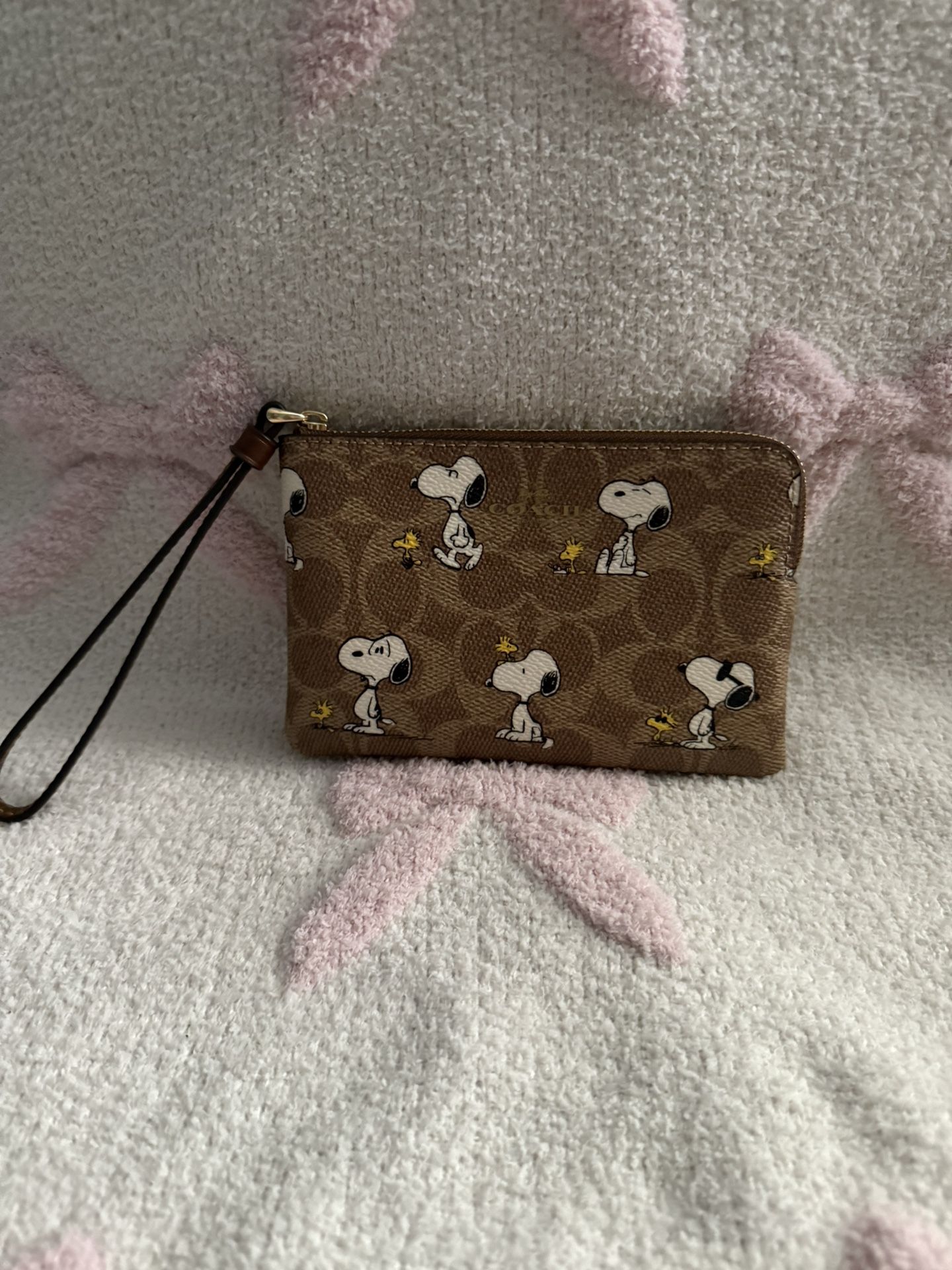 Coach Peanuts Collection Corner Wristlet 