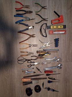 Small hand tool bundle with bag...$30