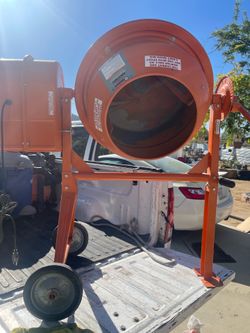 Central Machinery 3 1/2 cu ft cement mixer