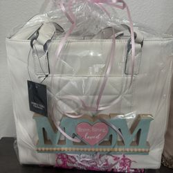 Mother’s Day Gifts 