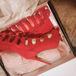  Brand New Women's Pink Boots